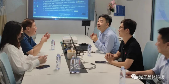 顯示行業(yè)資深專家孫政民老師一行蒞臨光子晶體科技參觀交流
